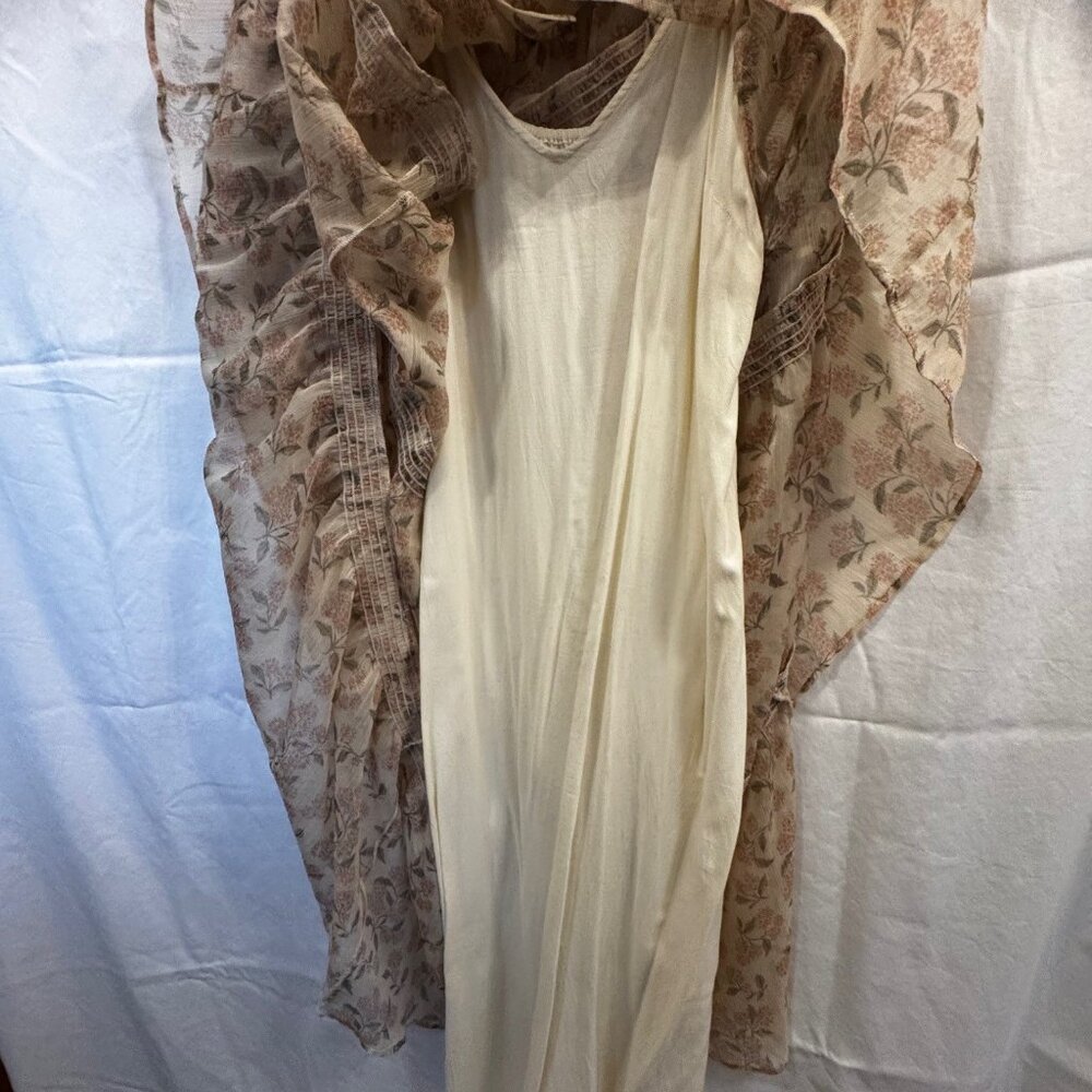 Noralee | Pink & Cream French Hydrangea Millie Womens Dress | Size M - Picture 4 of 9